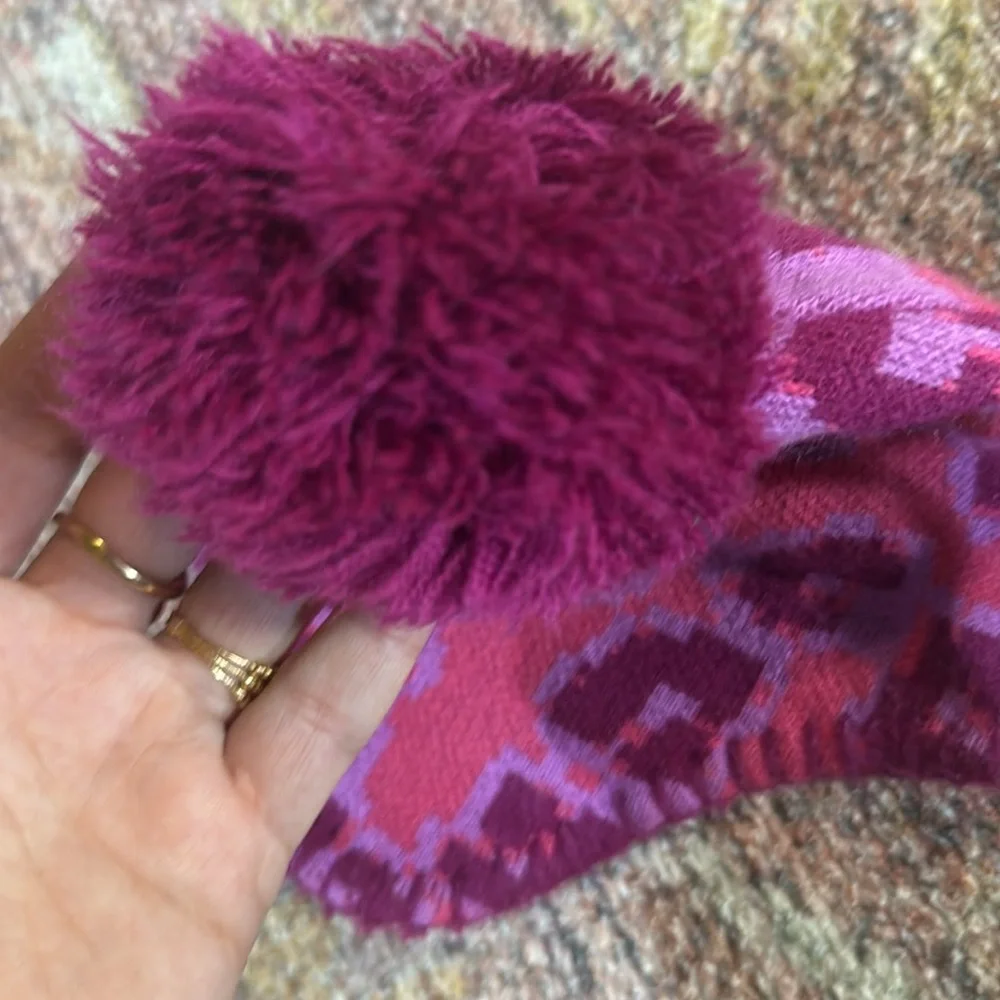 The north face littles faroe beanie cabaret pink leapard small print baby girl